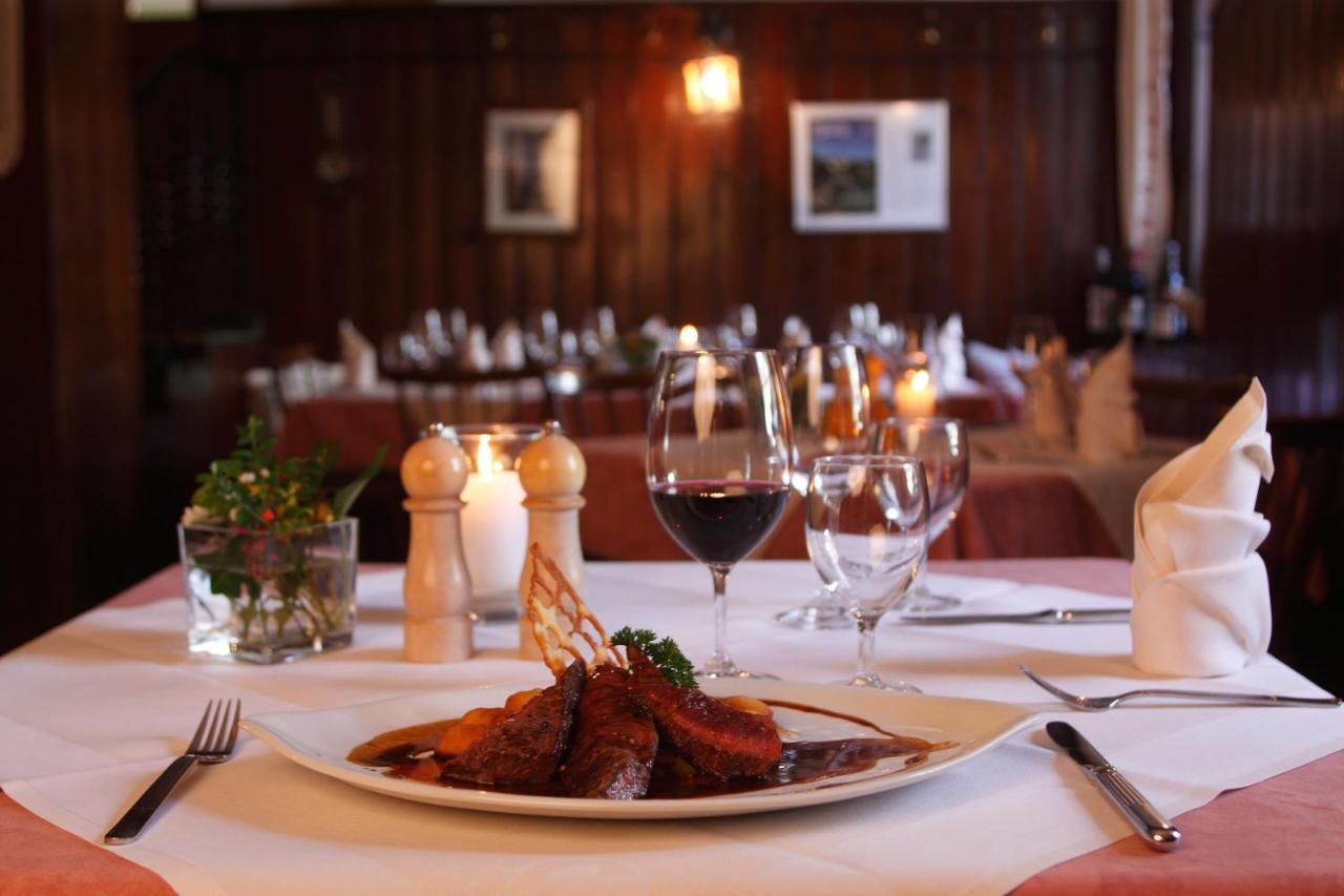 Gasthof Zum Hirschen Hotel Алтаусзее Екстериор снимка