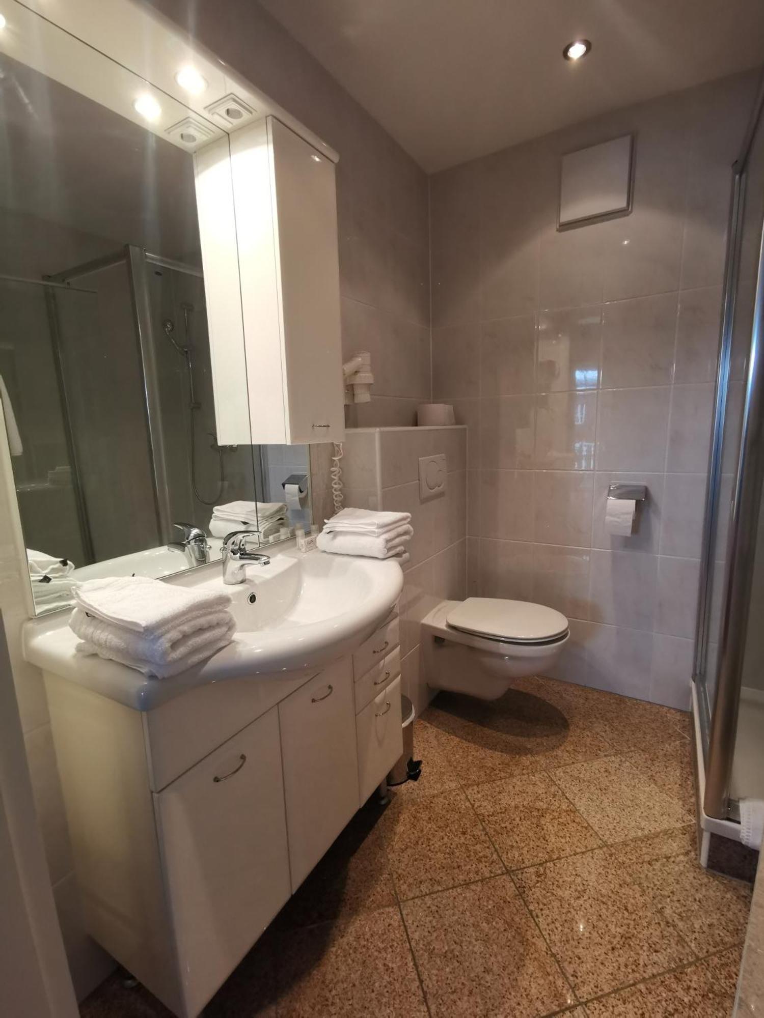 Gasthof Zum Hirschen Hotel Алтаусзее Екстериор снимка